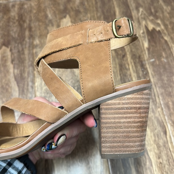 Lucky Brand Kailasa Heeled Sandal - Picture 7 of 12